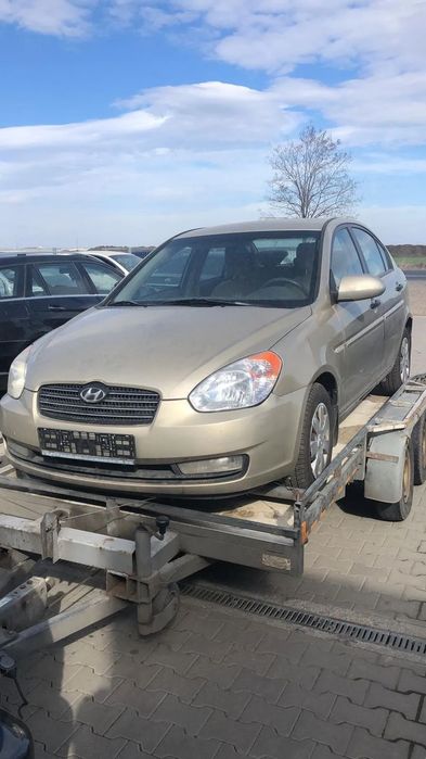 Dezmembram Hyundai Accent 1.4 B an fabr. 2009