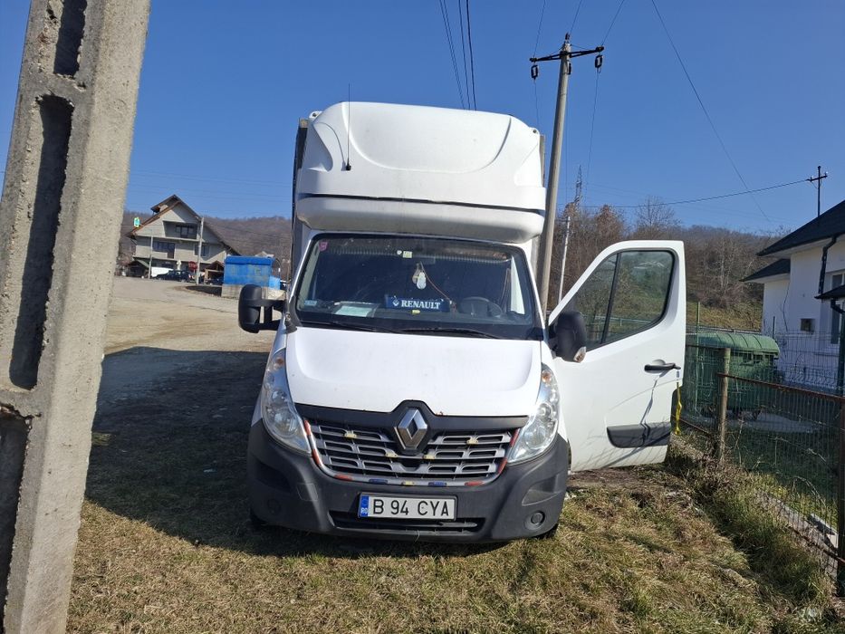 Vând Renault Master