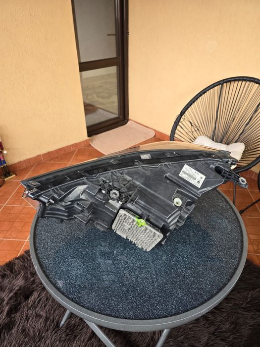 Vand far dreapta bmw seria 7 BMW LED