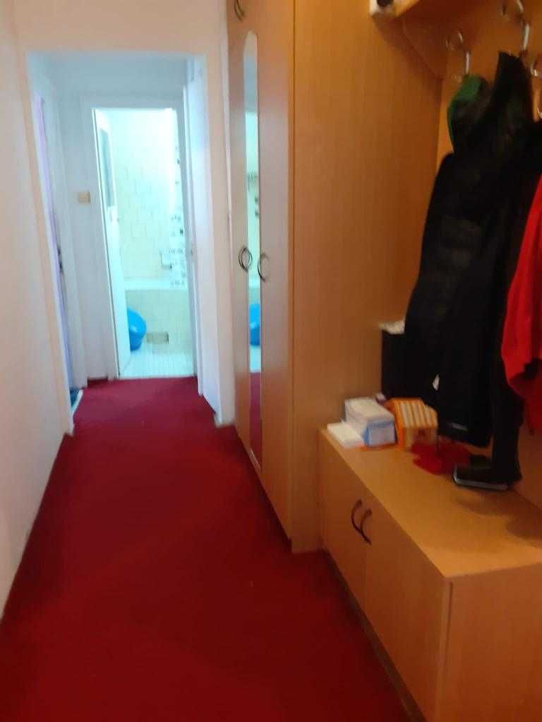 Vând / Închiriez apartament 3 camere