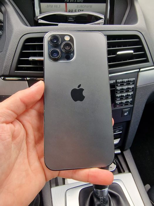 Vand IPHONE 13 PRO MAX 512GB impecabil full box , folie pe ecran