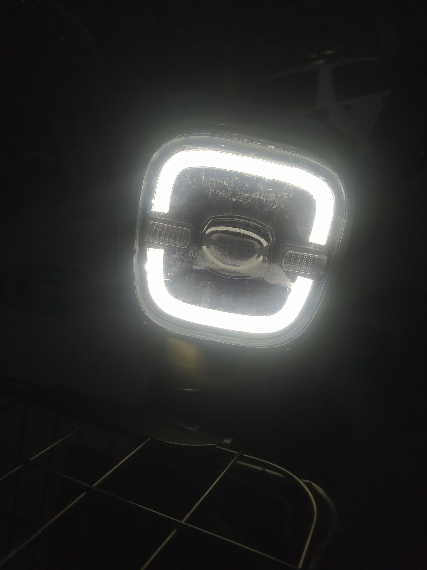 Elektro Skuter sotiladi yangi