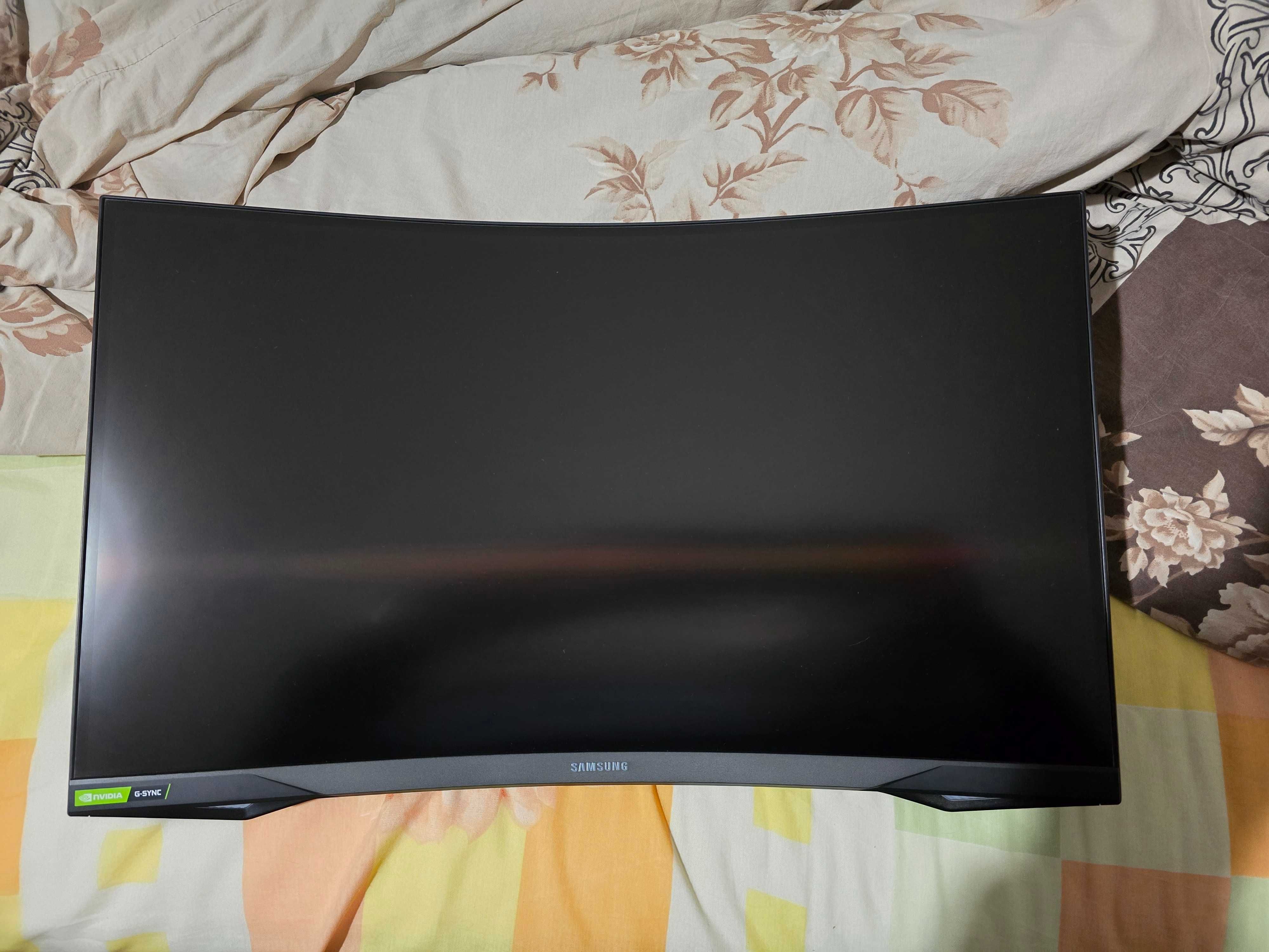 Продавам монитор Samsung Odyssey G7 27", VA панел, 240Hz, 1440p