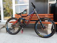 Планински велосипед Giant Glory 8.0 М 26цола 
здрав и надежден б