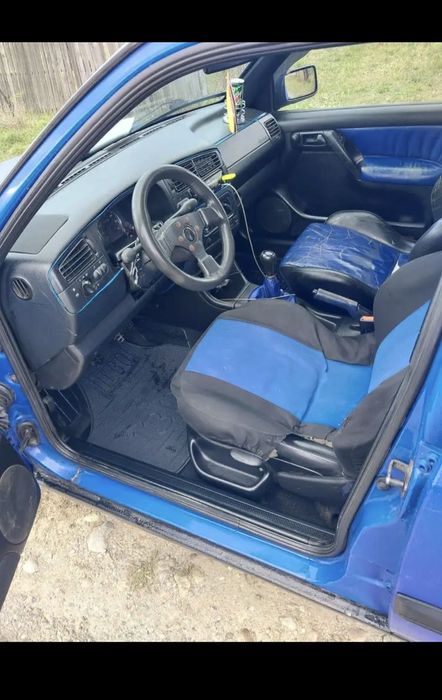 Vand golf 3 doar azi 600€