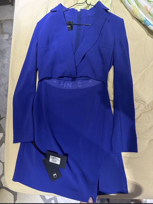 Нова рокля Pinko