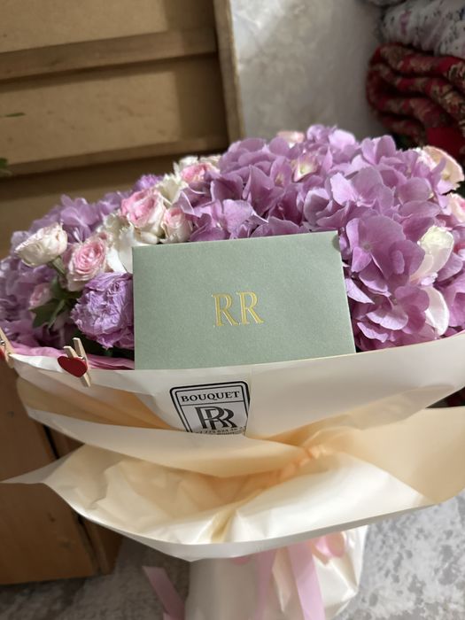 Цветы букет огромный