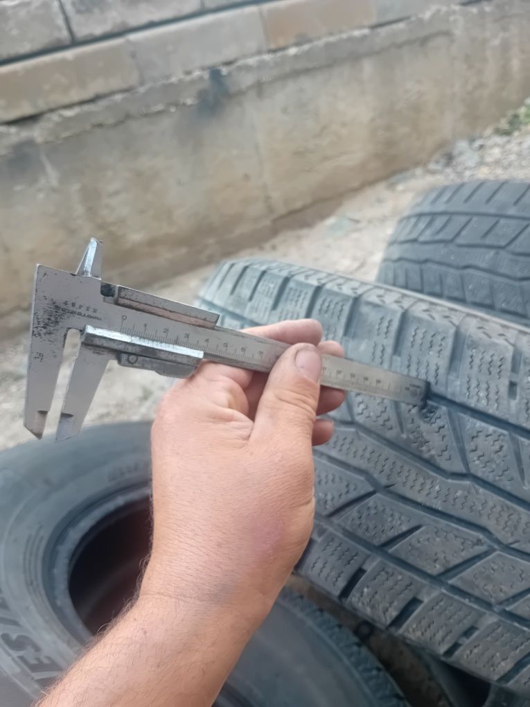 235/70 R16 зимни гуми