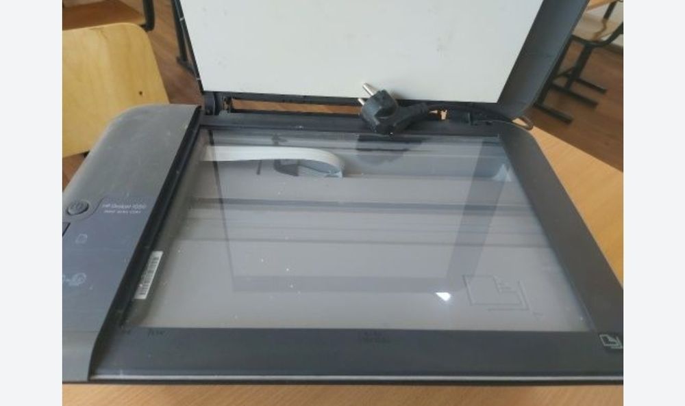 Продаем принтер 3в1 на запчасти