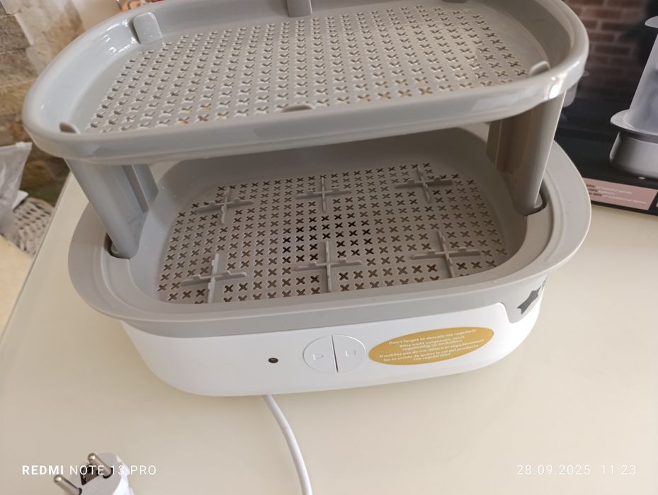 TOMMEE TIPPEE Електрически парен стерилизатор ADVANCED