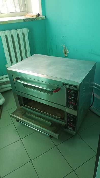 Продам электропечь, 220v, 7kw, два яруса по 3,5kw, б/у, рабочая.