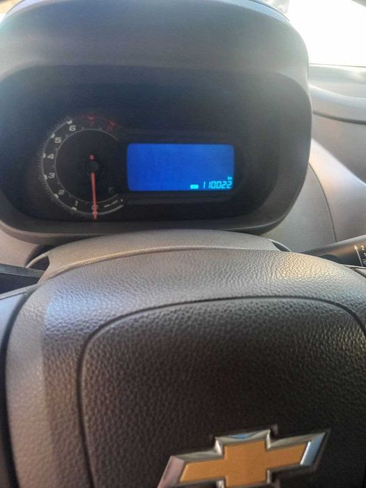 Chevrolet cobalt сотилади