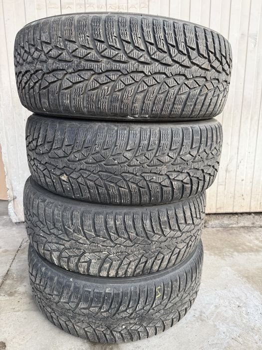 Anvelope iarna Nokian 215 / 60 / R16 99H XL ( 4 buc )