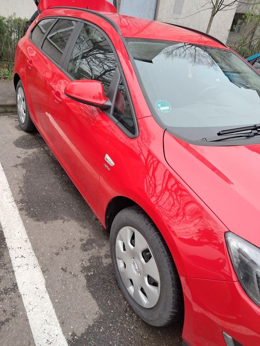 Opel astra j sports tourer