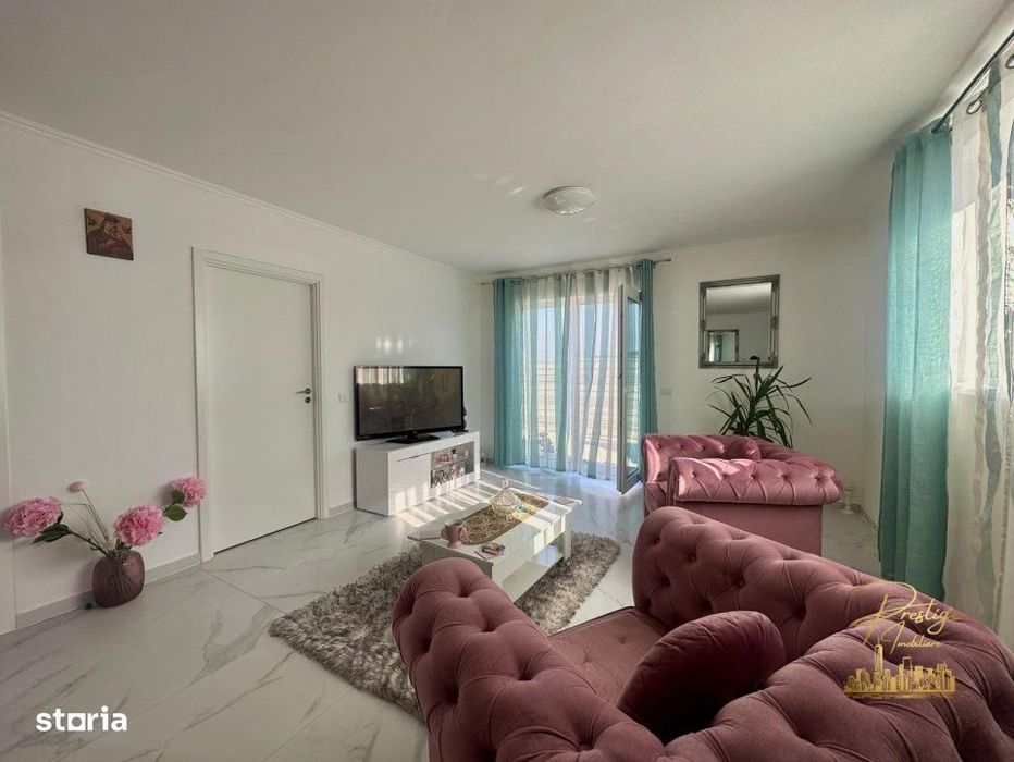 Casa cocheta cu 3 camere si garaj de vanzare in Nojorid - Bihor