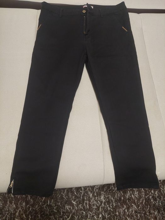 Pantaloni negri marimea 36