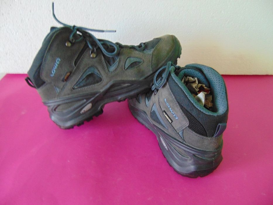 Lowa Bora Gore-tex номер 37 1/2 Оригинални туристически обувки