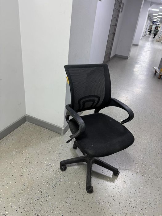 Продаётся офисные столы стулья от 5000 и выше