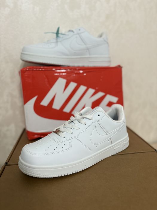 Nike Air Force White