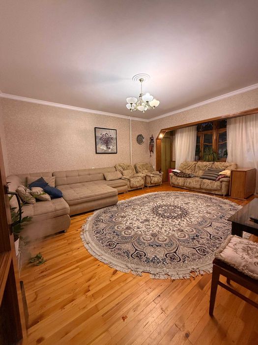 Юнусабад   4-хона. 1-этаж/4. Срочно.