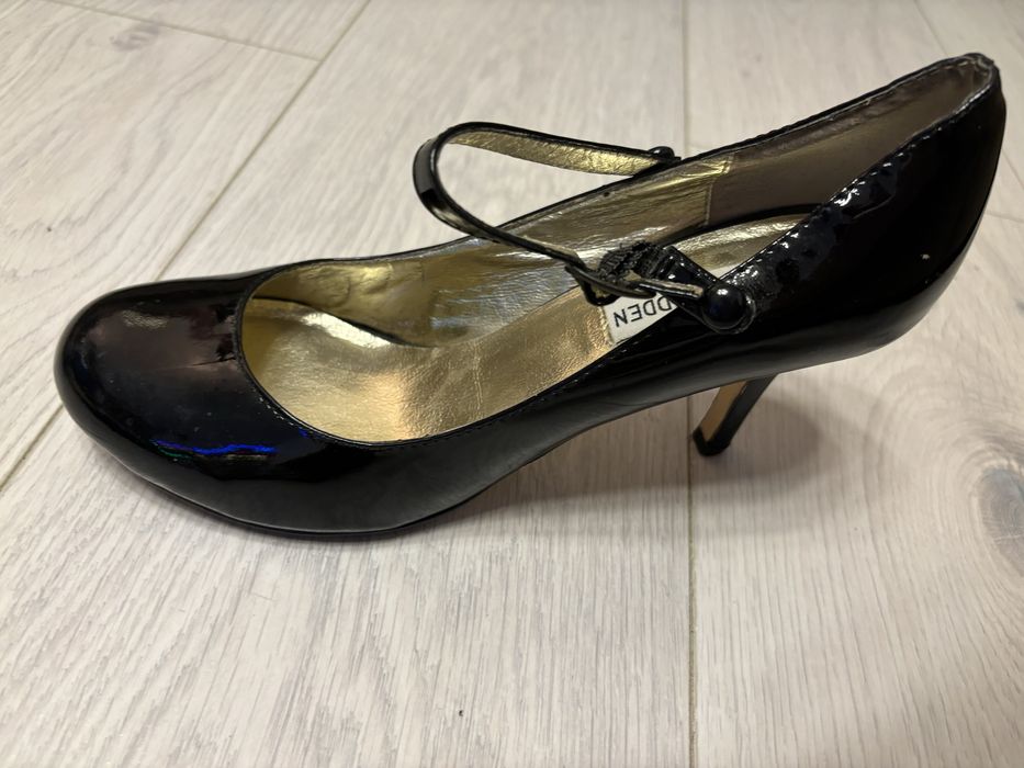 Pantofi toc lacuiti Steve Madden marimea 38