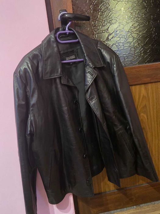 Продавам 2 броя мъжки якета