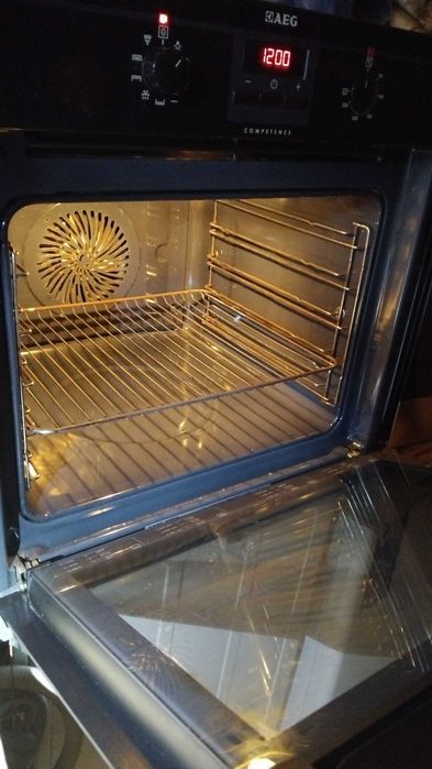 2 броя фурна Beko и AEG
