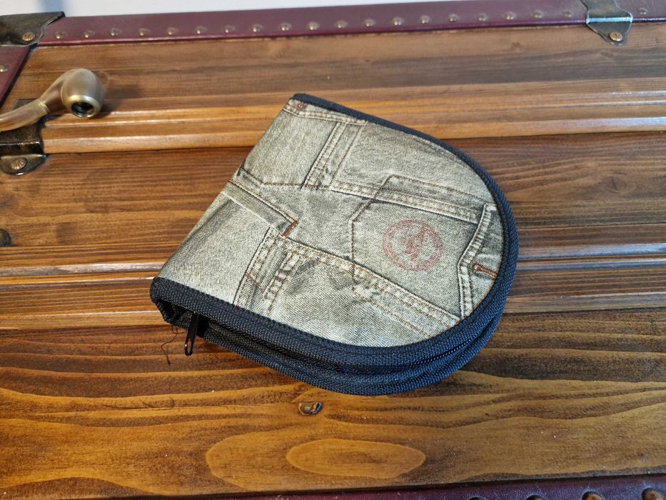 Oferta! Mapa / carcasa pentru CD-uri / DVD-uri. 3 bucati. Spatiu 84