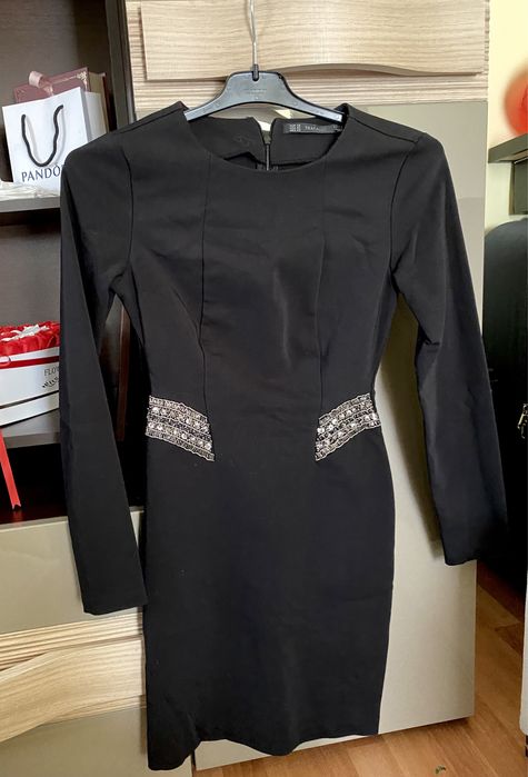 Rochie eveniment marimea Xs Zara