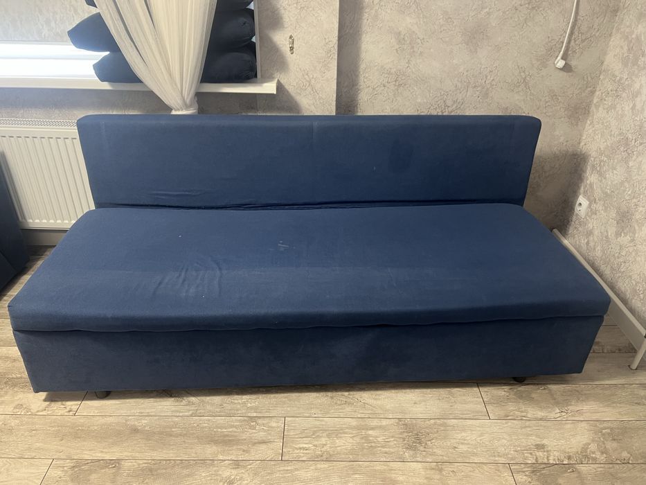 Отдам диван даром