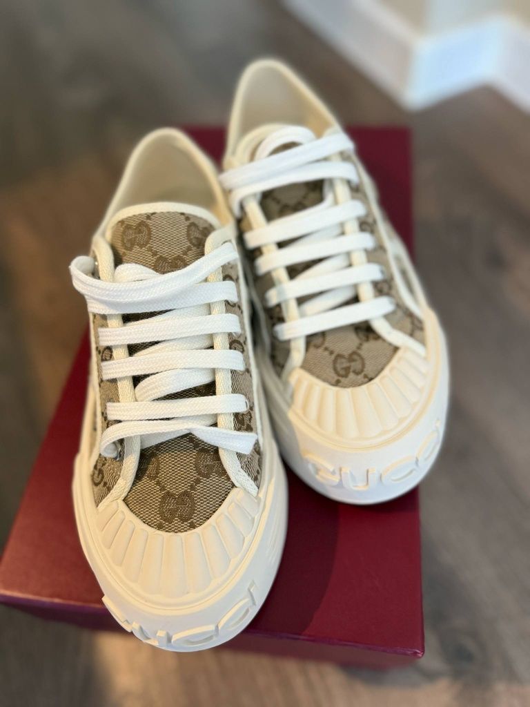 Продавам кецове Gucci Mcqueen Puma
