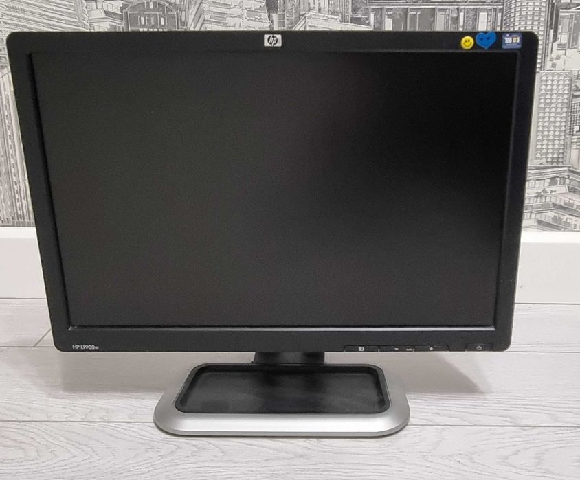 Монитор HP L1908w