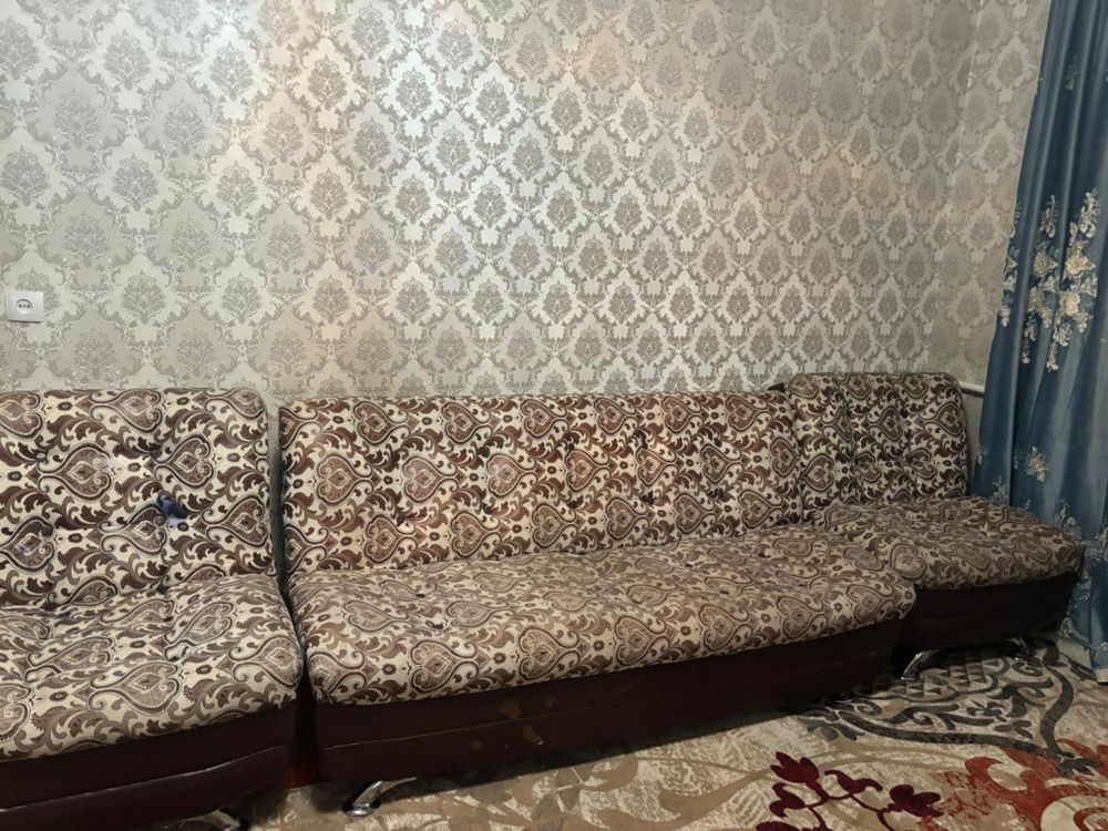 Диван в хорошем качество