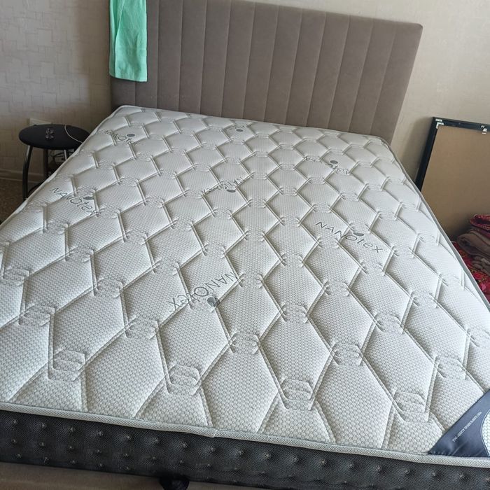 Продам кровать новая