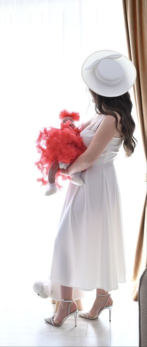 Rochie alba si palarie marimea L