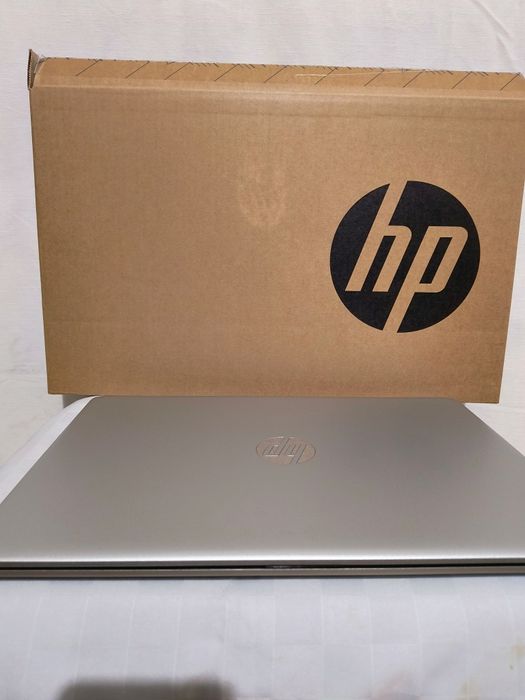 Като НОВ! HP 15s (Core i3-11th Gen) - 8GB RAM / 512GB SSD / С ГАРАНЦИЯ