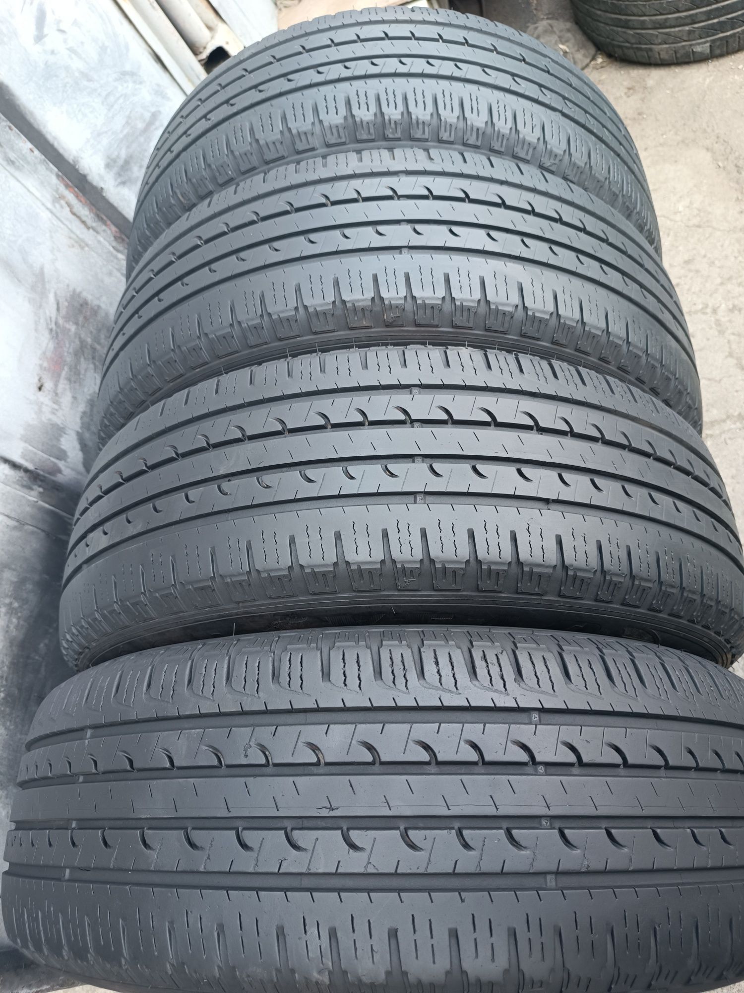 225/65/17 Goodyear