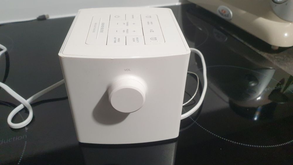 Vând radio cu ceas Philips AJB4300W/12