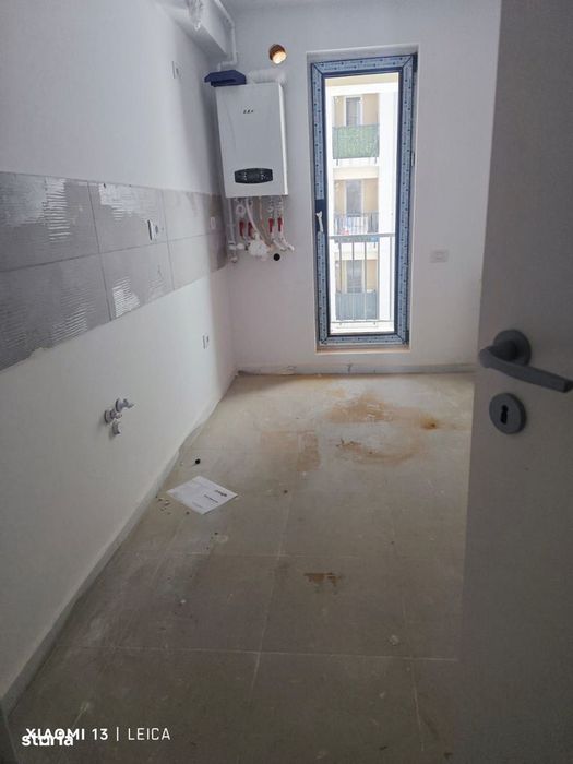 Garsoniera decomandata, disponibila in bloc nou