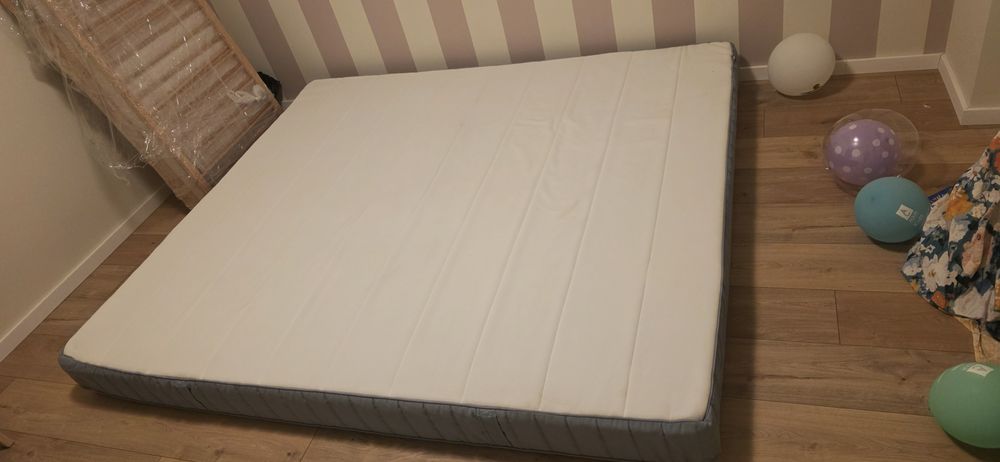 Saltea Ikea Vesteroy 180 x 200