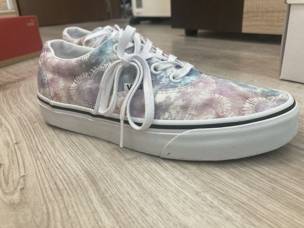 Дамски кецове Vans