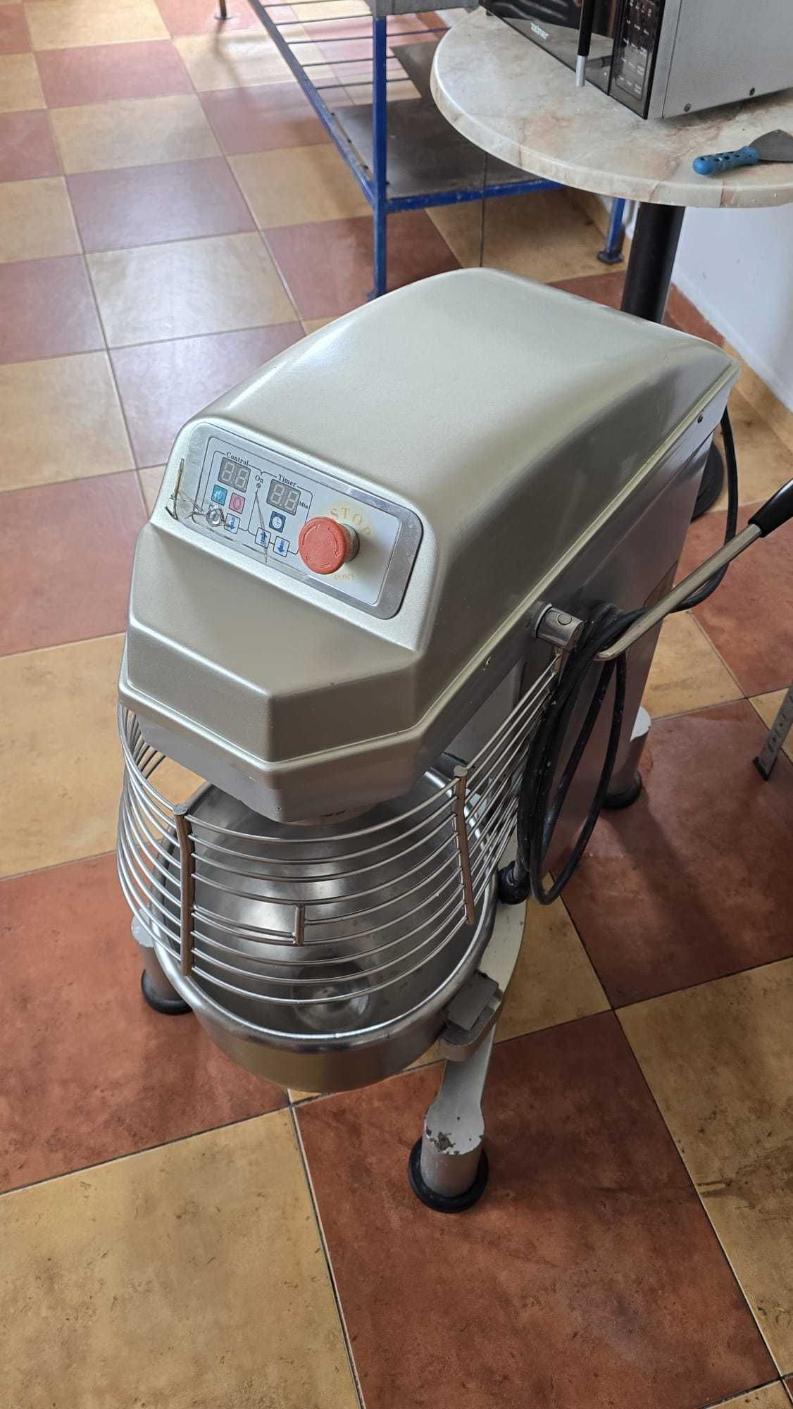 Mixer planetar profesional 20 l