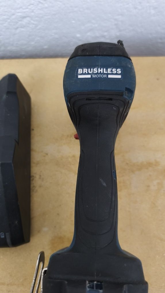 Импакт Bosch 18V