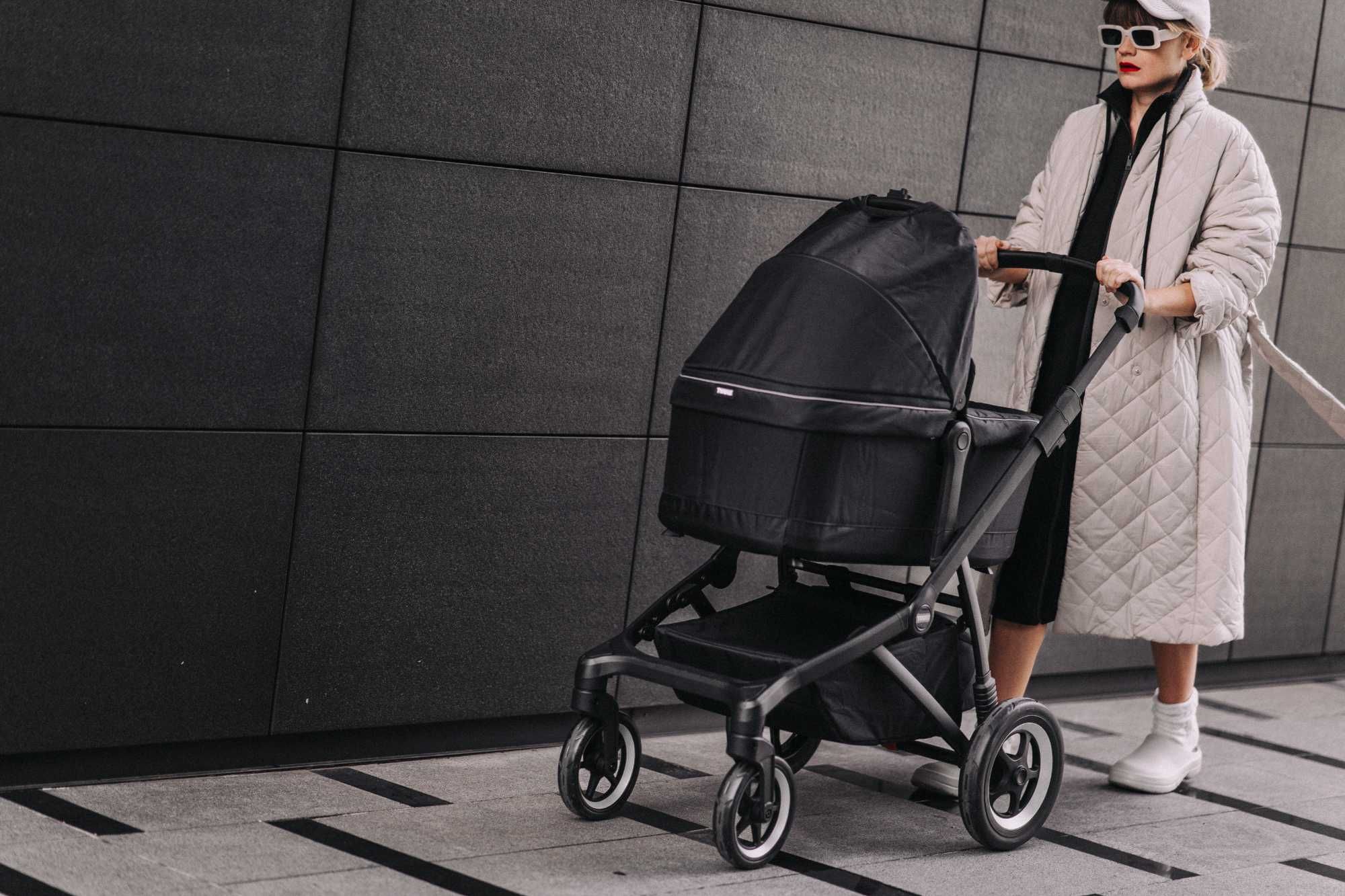 Бебешка количка Thule Sleek + аксесоари Thule