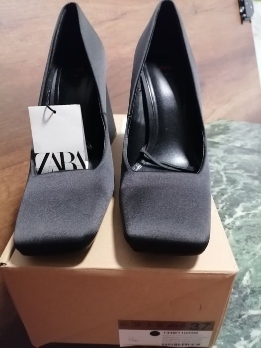 Vand pantofi de dama marca ZARA marimea 37