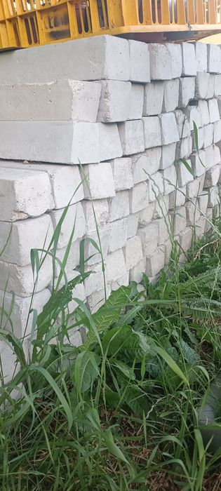 Stâlpi beton 2.2 m