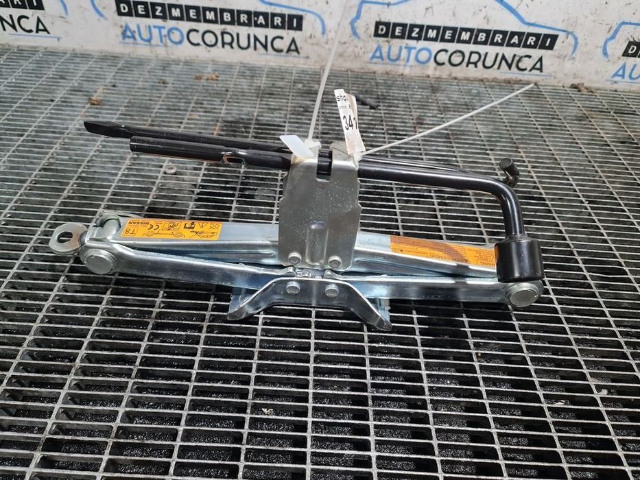 Cric Nissan Qashqai 2008 - 2010 (1341)