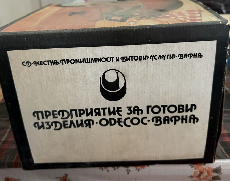 Тенджера тефлонова и емайлирана чисто нова с етикети