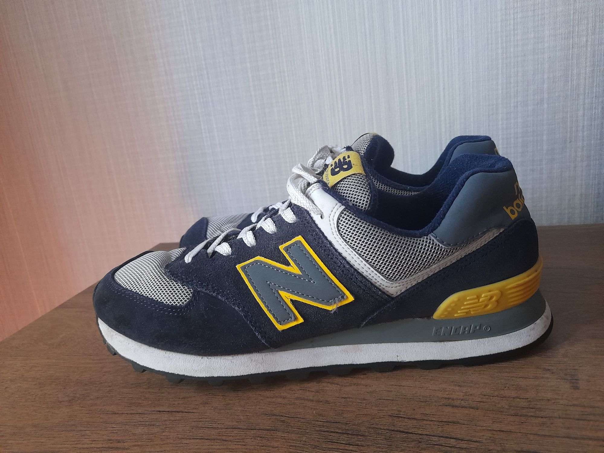 New balance 574 маратонки 40 номер.