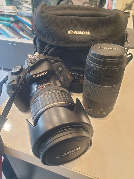 Canon eos 650D със два обектива